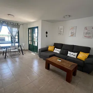 https://la-breca-playa-blanca.in-canary-islands.com